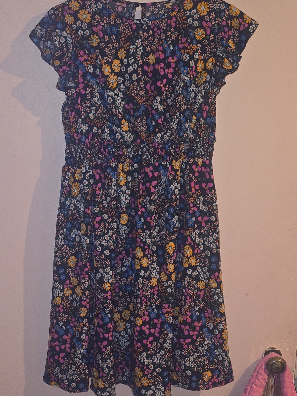 Black Multicolor Floral A-Line Midi Dress Smocked V-Neck Flutter Sleeve Sz S